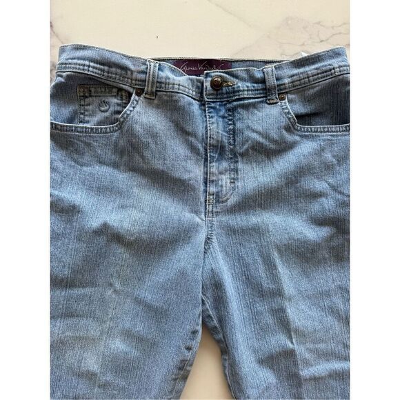 Gloria Vanderbilt Amanda straight leg women's size 10 short missy light blue jea - Picture 2 of 7